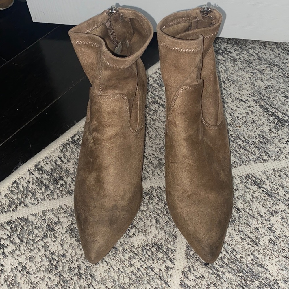 Tan booties! - Picture 2 of 7